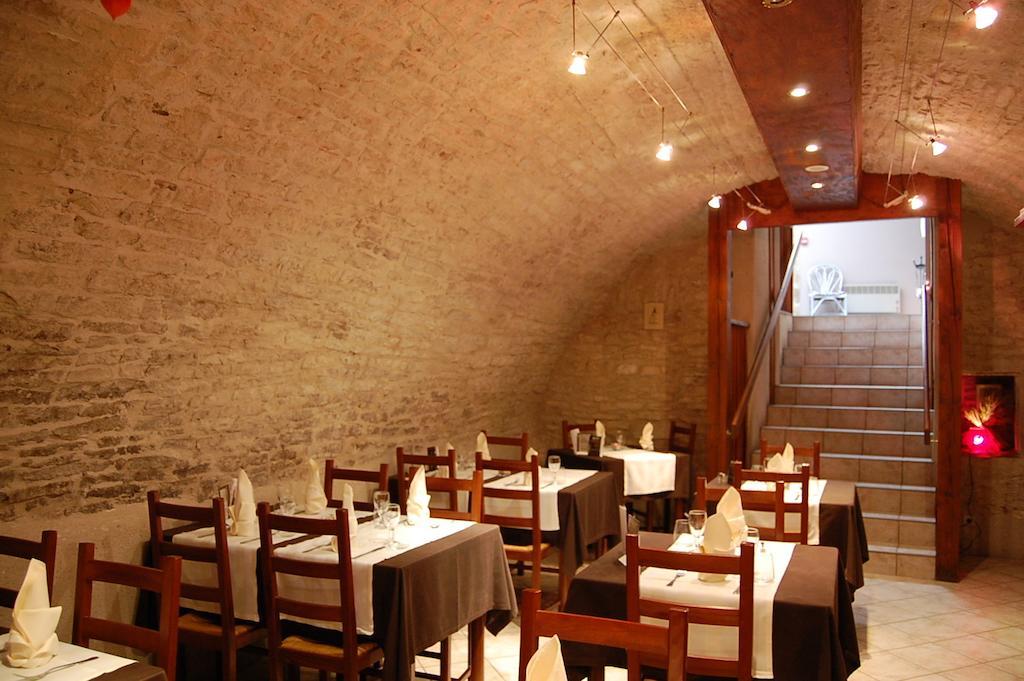 Hotel Du Donjon Champlitte-et-le-Prelot Luaran gambar