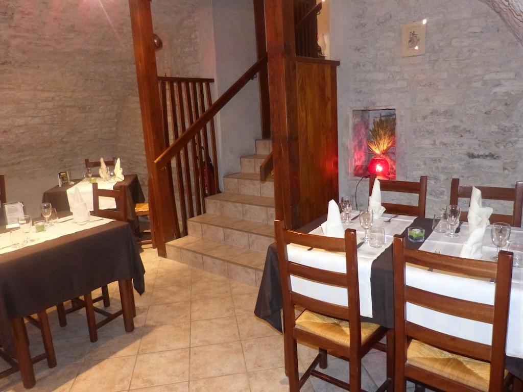 Hotel Du Donjon Champlitte-et-le-Prelot Luaran gambar